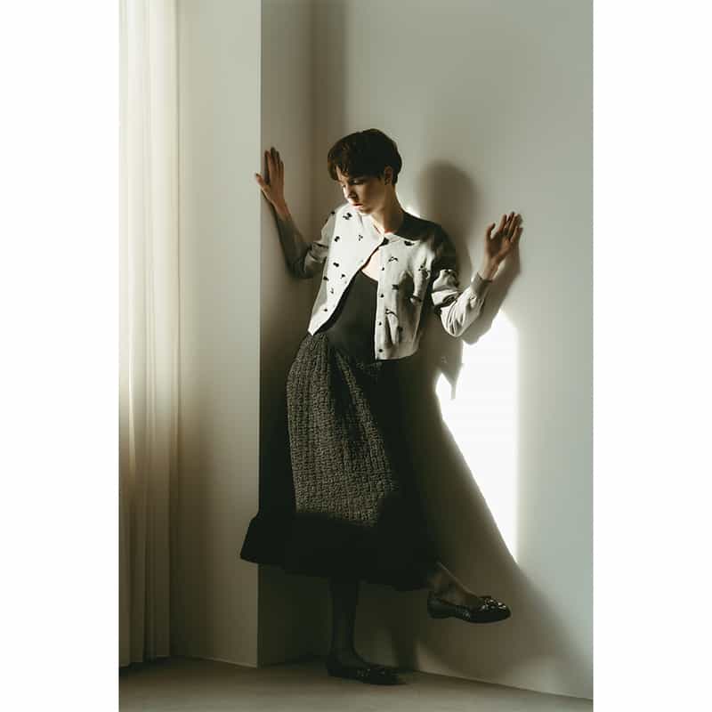 ATELIER EDITION ATELIER EDITION ＜アトリエ エディション＞バーニーズ　ニューヨーク限定 ビーズ刺繍ニットカーディガン GRAY