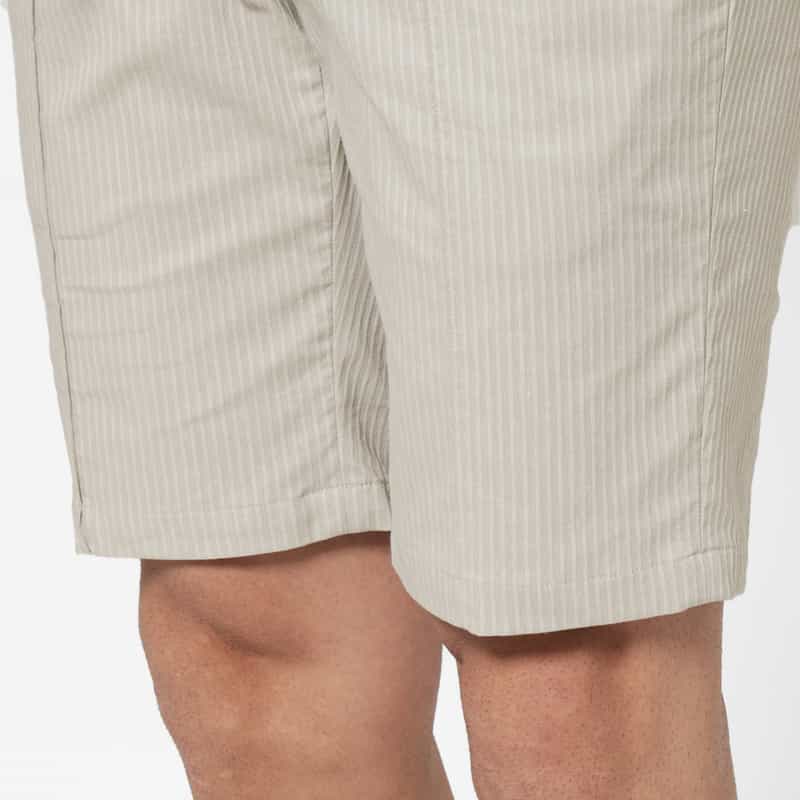 BARNEYS NEW YORK セットアップ ストライプ柄ストレッチショーツ BEIGE