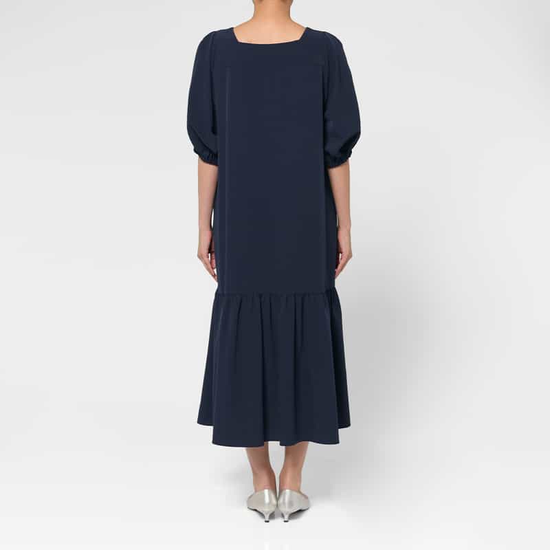 BARNEYS NEW YORK ウォッシャブル スクエアネック ティアードドレス NAVY