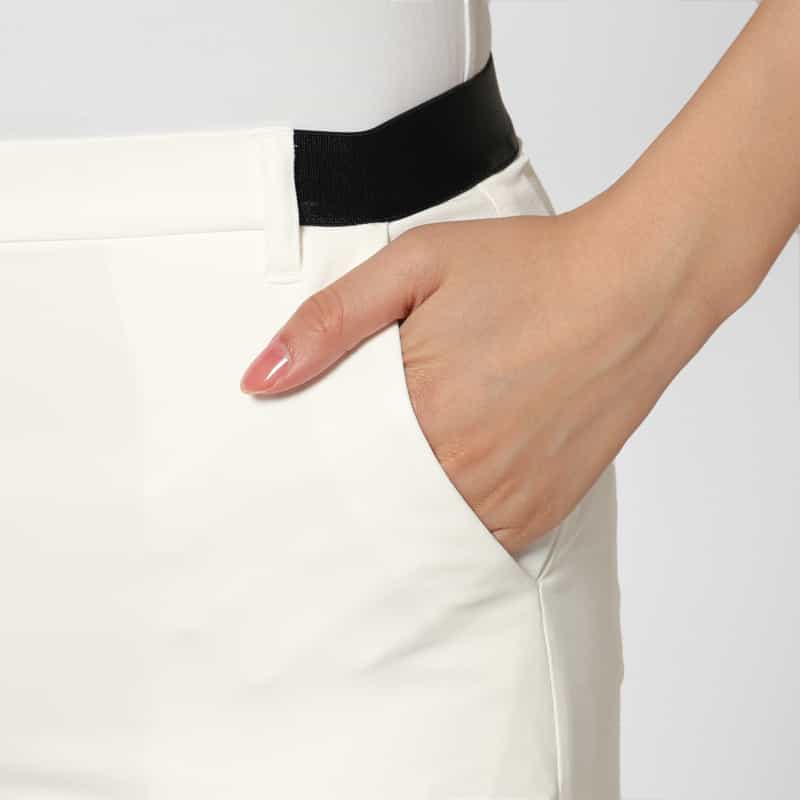 BARNEYS NEW YORK ウォッシャブル バックウエストゴム テーパードパンツ WHITE