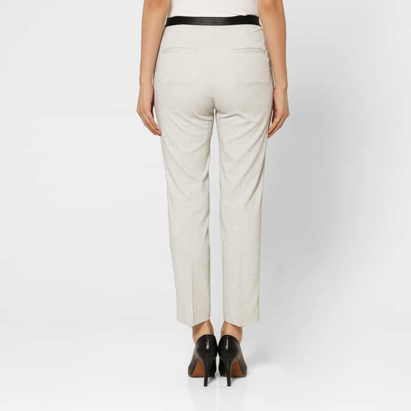 BARNEYS NEW YORK ウォッシャブル バックウエストゴム テーパードパンツ LIGHT GRAY