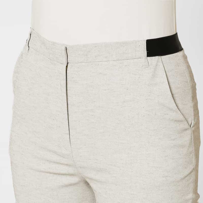 BARNEYS NEW YORK ウォッシャブル バックウエストゴム テーパードパンツ LIGHT GRAY