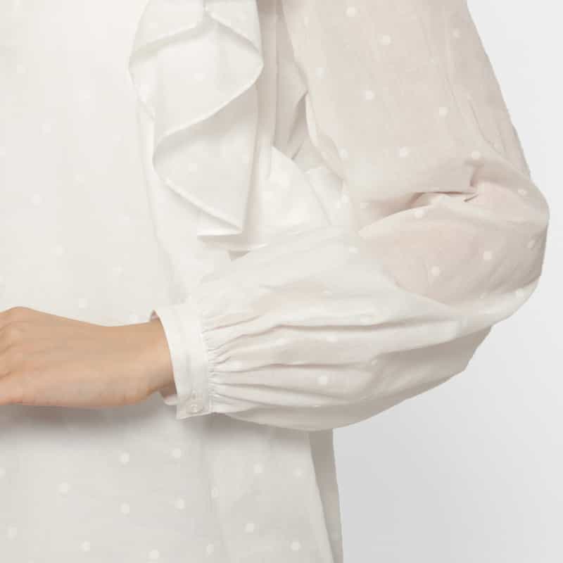 BARNEYS NEW YORK シアー素材 ドット柄フロッキー加工フリルブラウス （インナーキャミソール付き） WHITE