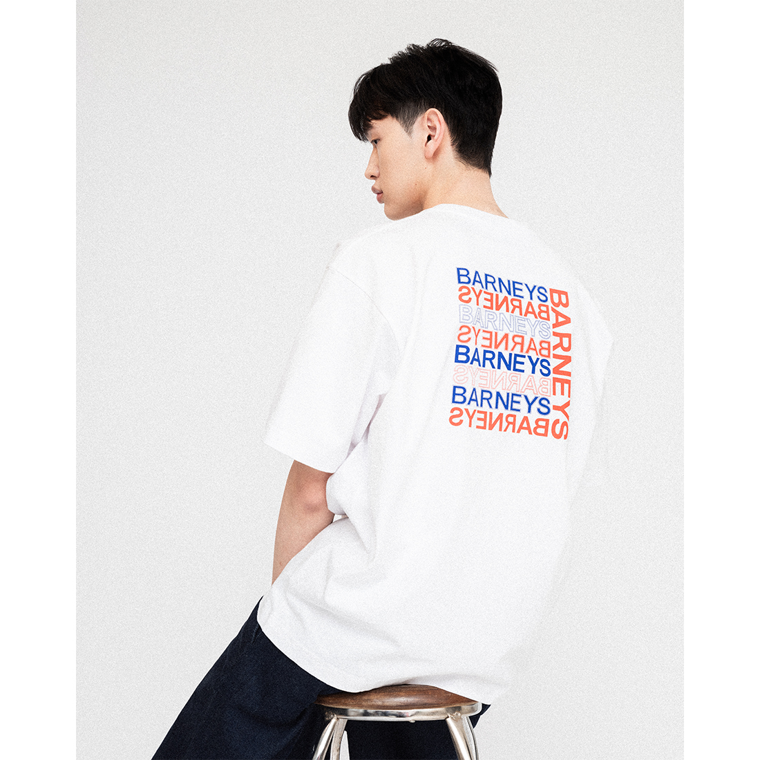 "BARNEYS" ＜チャンピオン＞ ロゴ入りカットソー