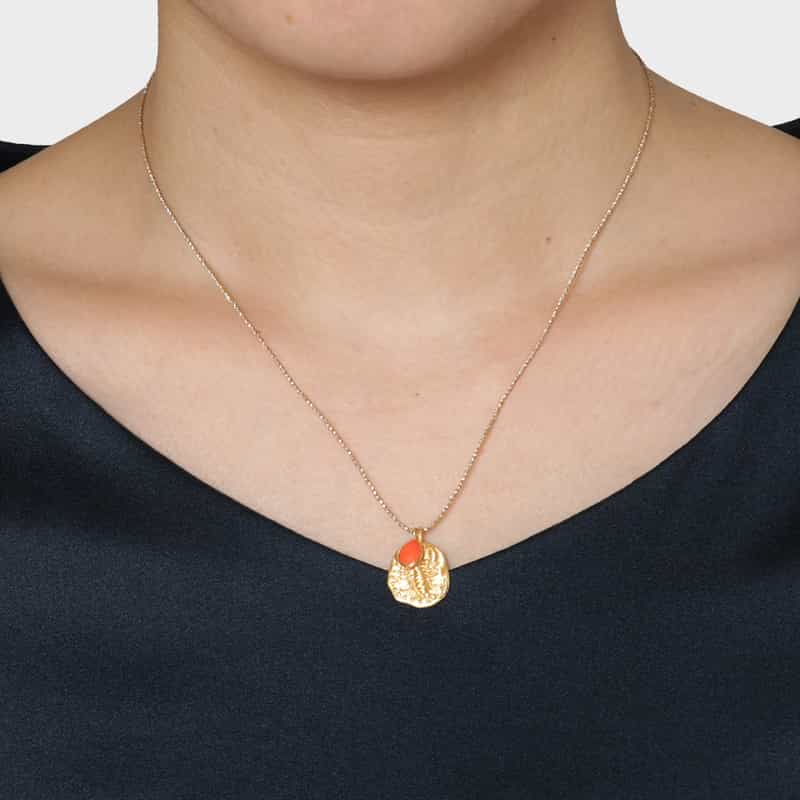 LA SOEUR LA SOEUR ＜ラ スール＞ コインネックレス（スコーピオン／コーラル） GOLD