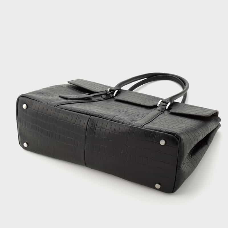 BARNEYS NEW YORK フラップ付きクロコ型押しトートバッグ BLACK