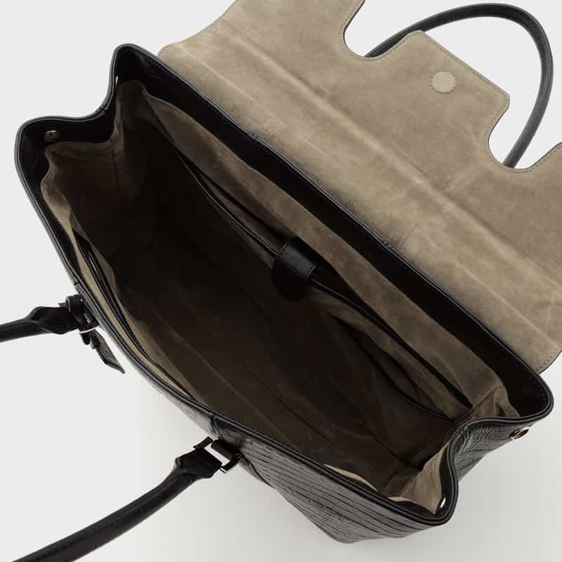 BARNEYS NEW YORK フラップ付きクロコ型押しトートバッグ BLACK