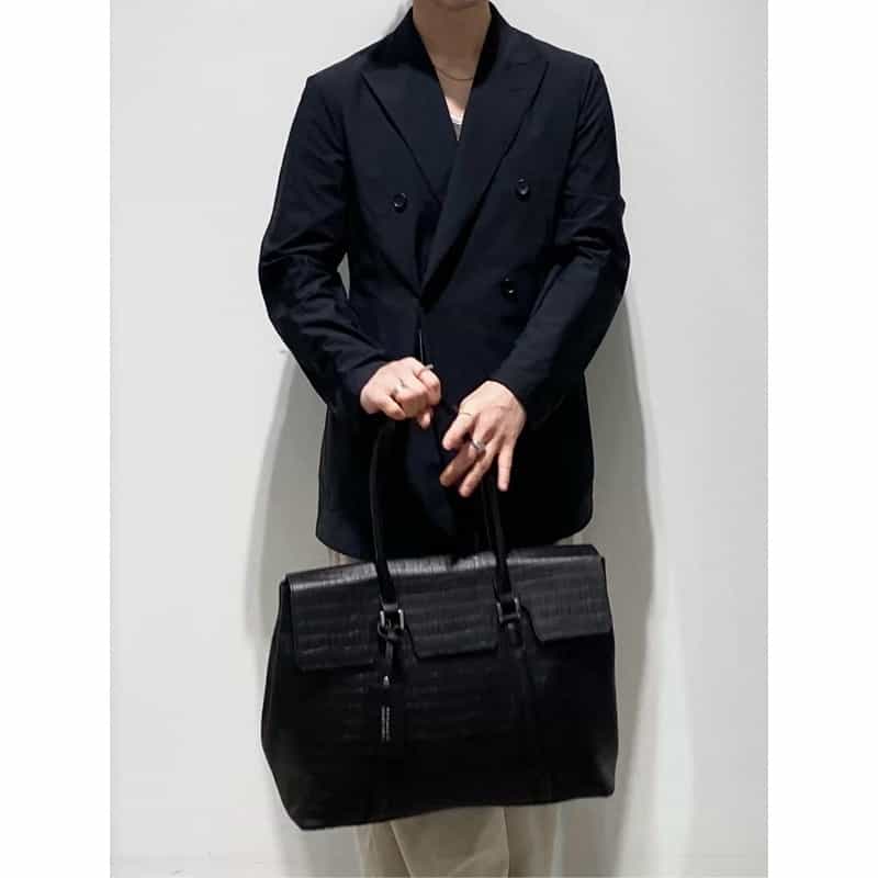 BARNEYS NEW YORK フラップ付きクロコ型押しトートバッグ BLACK