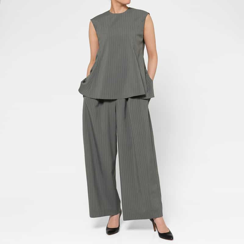 BARNEYS NEW YORK セットアップ ウォッシャブル ストライプ柄ブレアブラウス GRAY