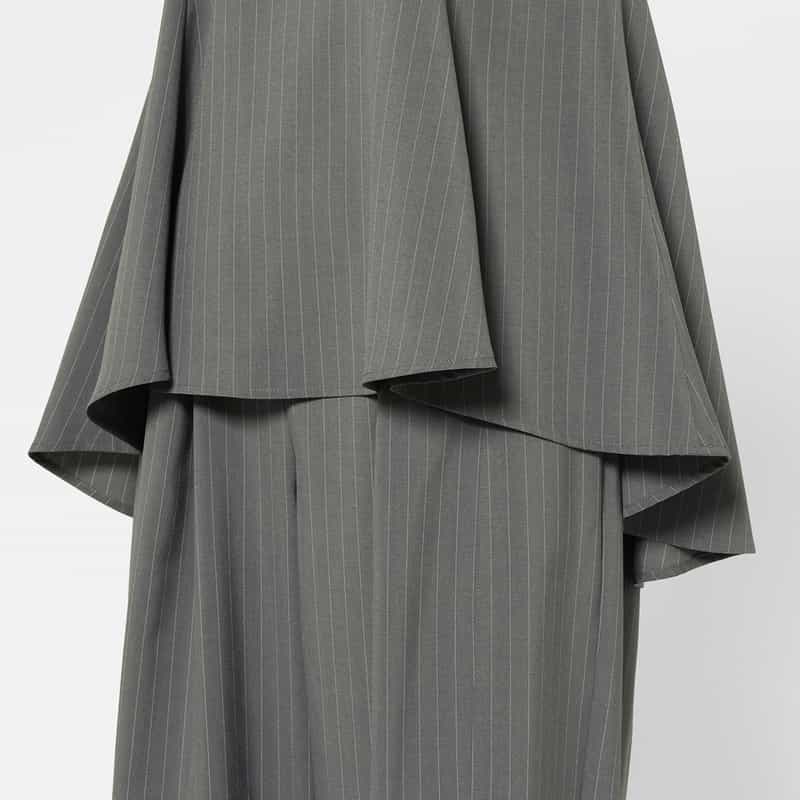 BARNEYS NEW YORK セットアップ ウォッシャブル ストライプ柄ブレアブラウス GRAY