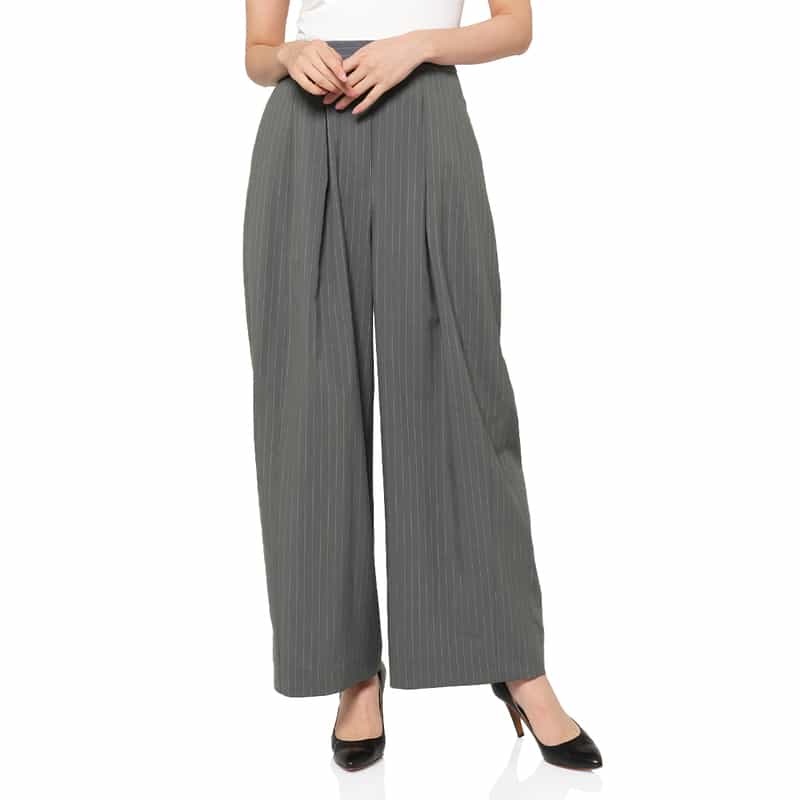 BARNEYS NEW YORK セットアップ ウォッシャブル ストライプ柄バレルレッグパンツ GRAY