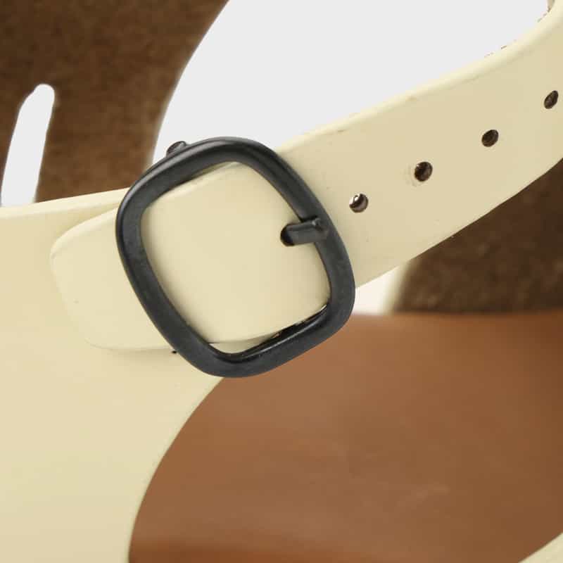 HEREU HEREU ＜ヘリュー＞ グルカサンダル IVORY