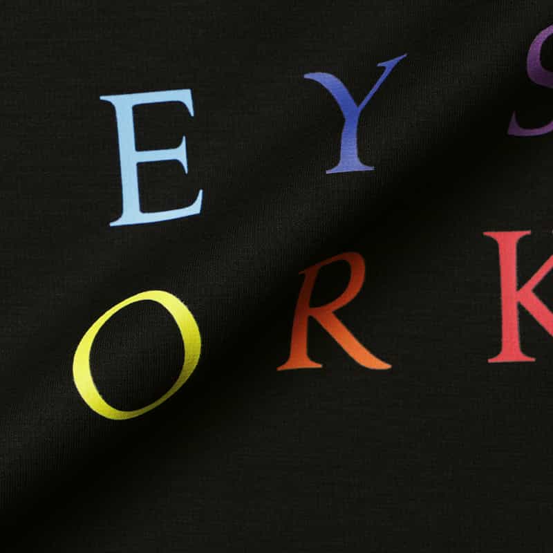 BARNEYS NEW YORK ウォッシャブル マルチカラープリントロゴTシャツ BLACK