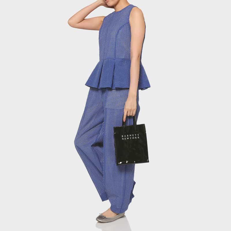 BARNEYS NEW YORK ロゴ入りPVCトートバッグ／無地（M） BLACK