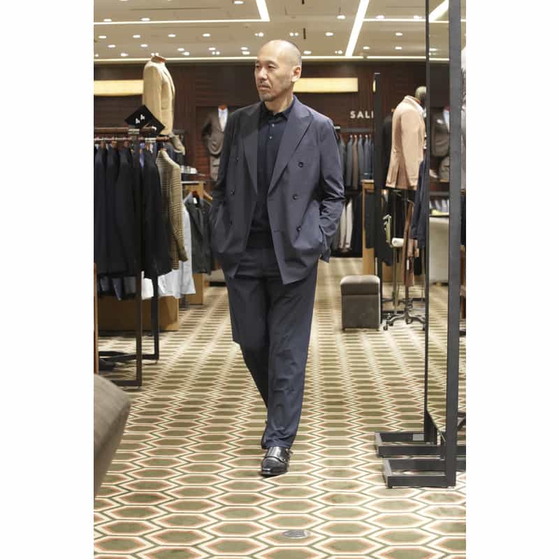 BARNEYS NEW YORK セットアップ テーパードパンツ NAVY