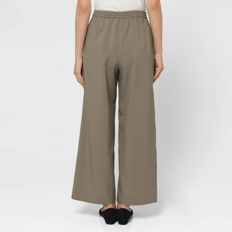 BARNEYS NEW YORK ウォッシャブル ドライタッチ ドローストリングイージーパンツ KHAKI