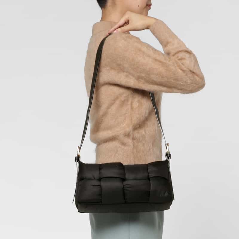 VIOLAD’ORO VIOLAD’ORO ＜ヴィオラドーロ＞ チェックデザイン ショルダーバッグ BLACK
