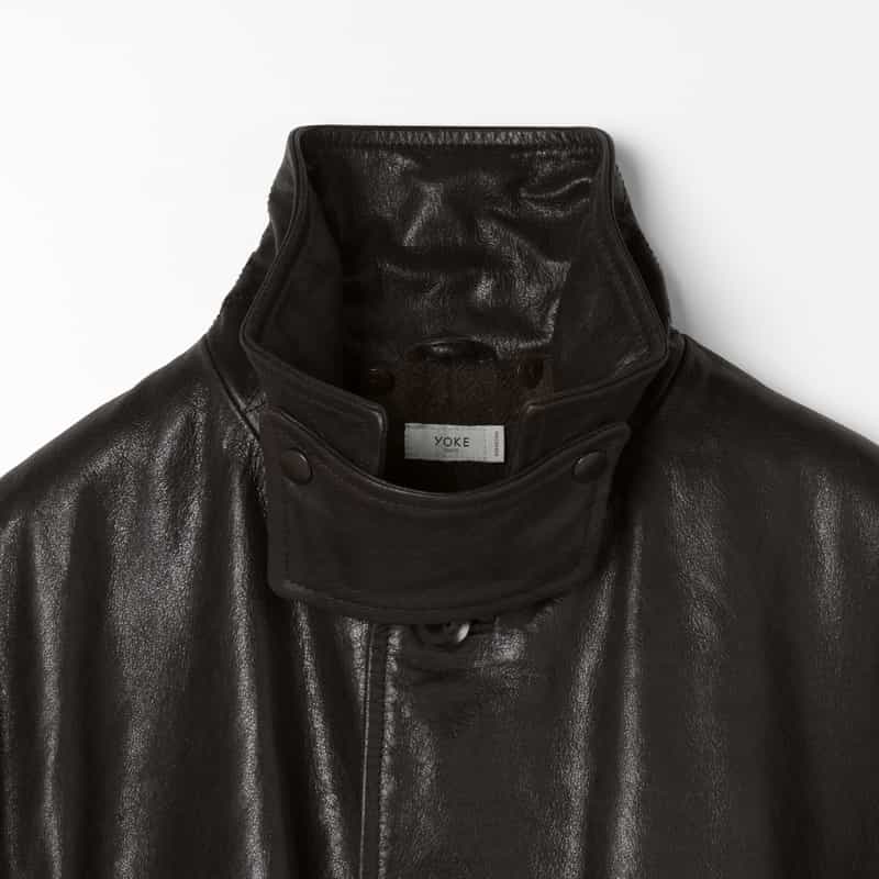 YOKE YOKE＜ヨーク＞ レザーカーコート DARK BROWN