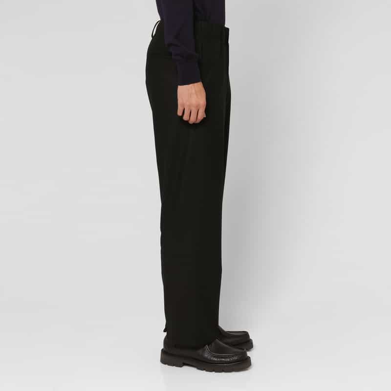 OVERCOAT OVERCOAT＜オーバーコート＞ バーニーズ　ニューヨーク限定ウールフランネル素材イージーパンツ BLACK