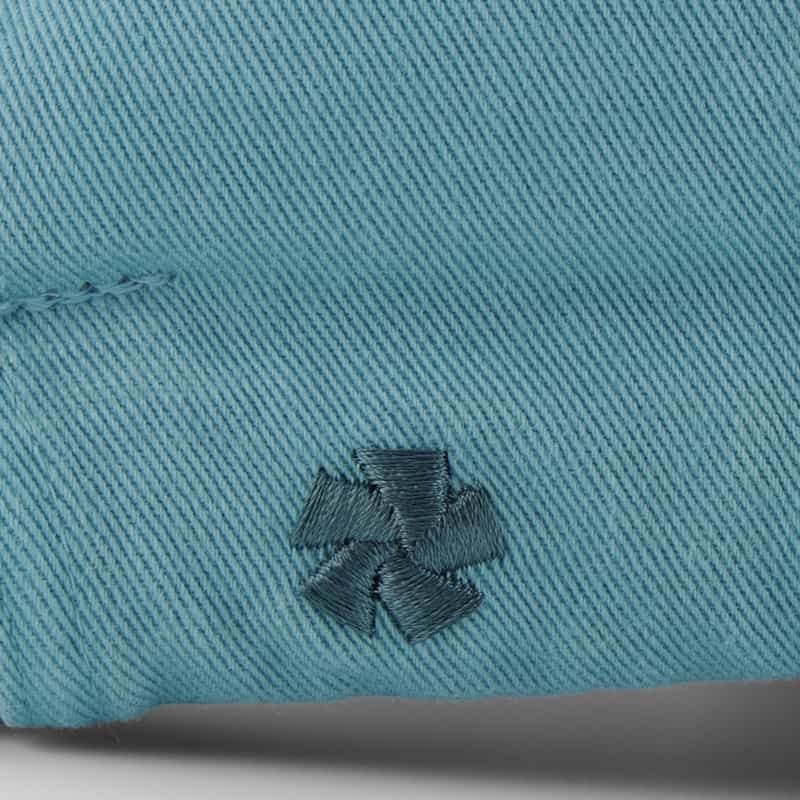 VOWELS VOWELS＜バウルズ＞ ロゴ入りベースボールキャップ BLUE