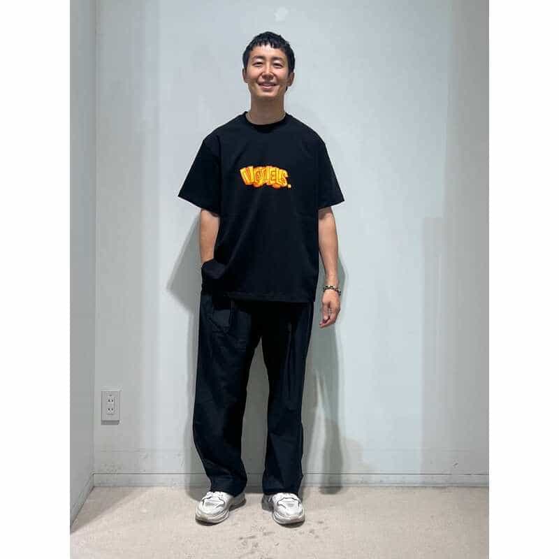 VOWELS VOWELS＜バウルズ＞ ロゴ入りTシャツ BLACK