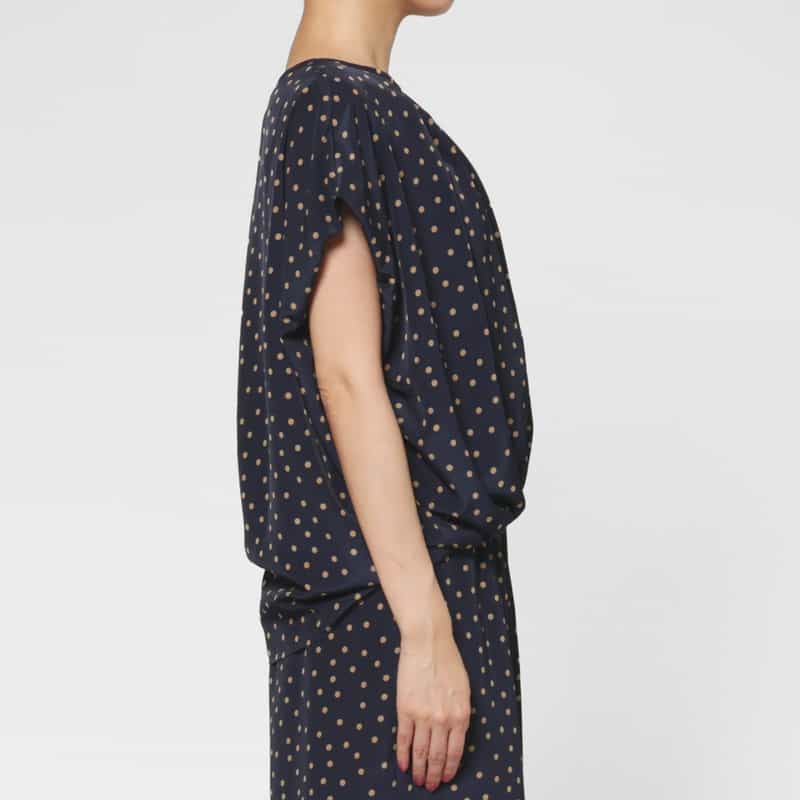 BARNEYS NEW YORK セットアップ ウォッシャブル ランダムドット柄ノースリーブブラウス NAVY