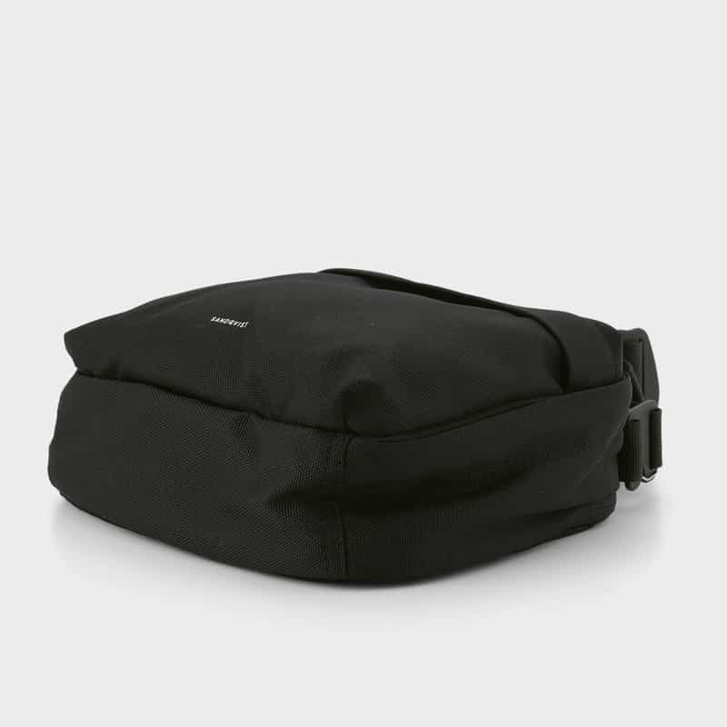 SANDQVIST SANDQVIST＜サンドクヴィスト＞ ショルダーバッグ BLACK