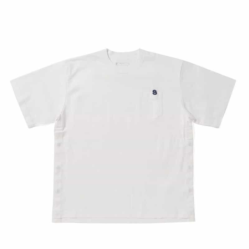 SACAI＜サカイ＞ ポケット付きTシャツ