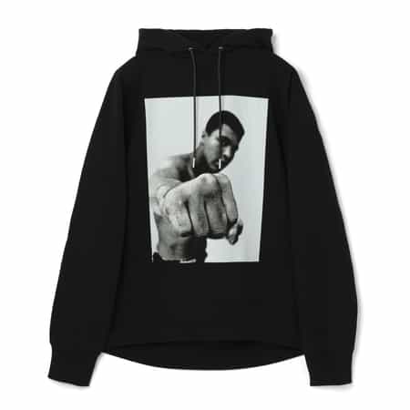 SACAI＜サカイ＞ グラフィックスウェットフーディ