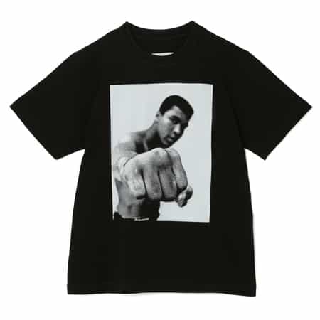 SACAI＜サカイ＞ グラフィックTシャツ