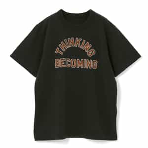 SACAI＜サカイ＞ グラフィックTシャツ