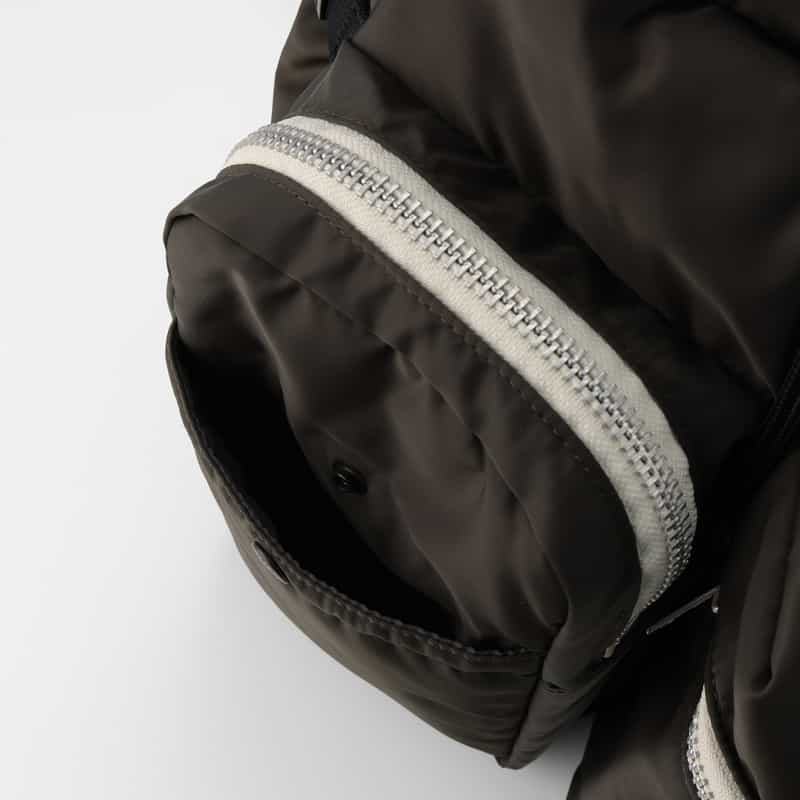 SACAI SACAI＜サカイ＞ ユーティリティバックパック KHAKI