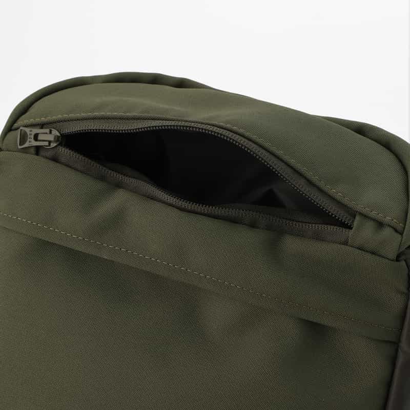 SACAI SACAI＜サカイ＞ ユーティリティショルダーバッグ KHAKI