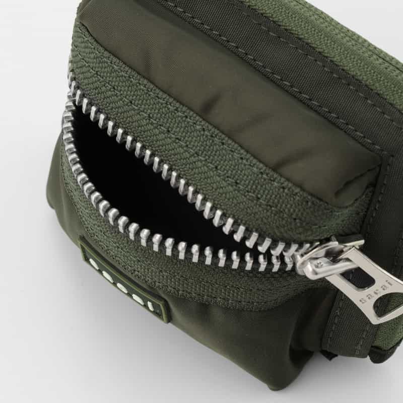 SACAI SACAI＜サカイ＞ フラグメントケース KHAKI