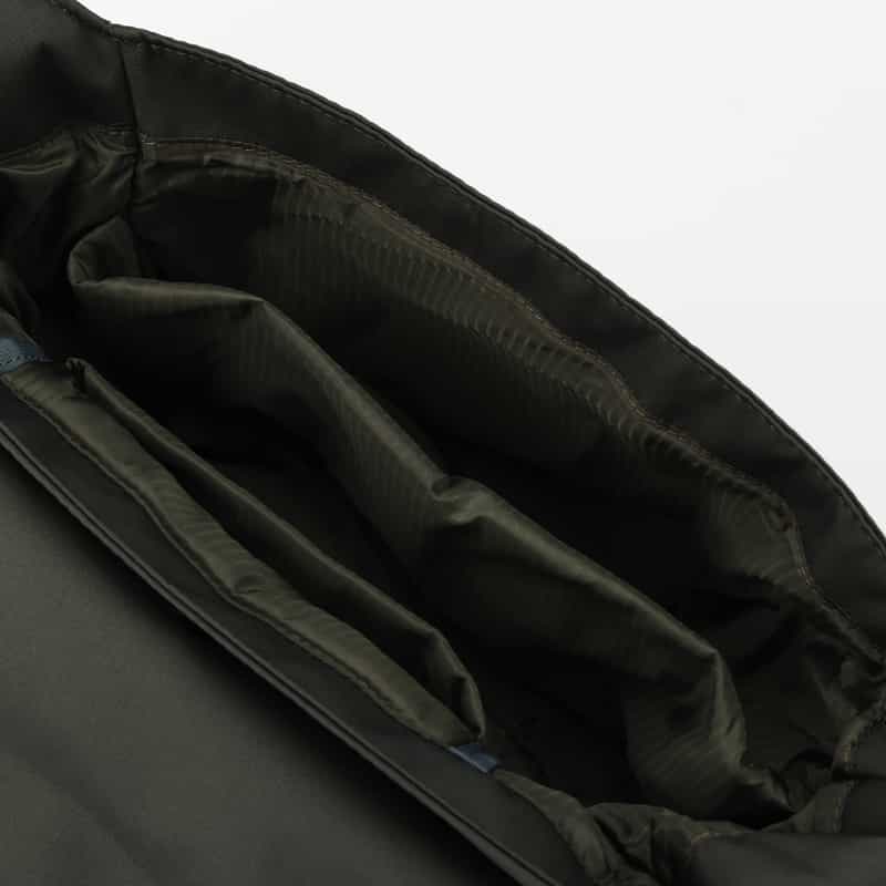 SACAI SACAI＜サカイ＞ ショルダーバッグ KHAKI