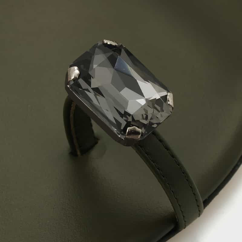 IL SANDALO OF CAPRI IL SANDALO OF CAPRI ＜イル サンダロ オブ カプリ＞ ビジュー付きトングサンダル GREEN