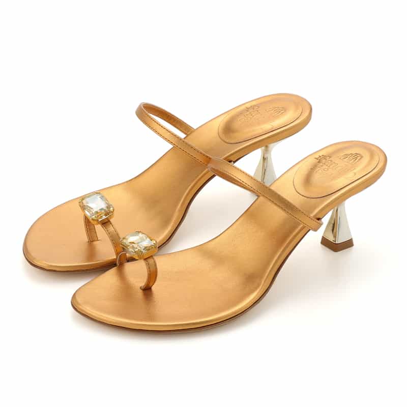 IL SANDALO OF CAPRI ＜イル サンダロ オブ カプリ＞ ビジュー付きトングサンダル