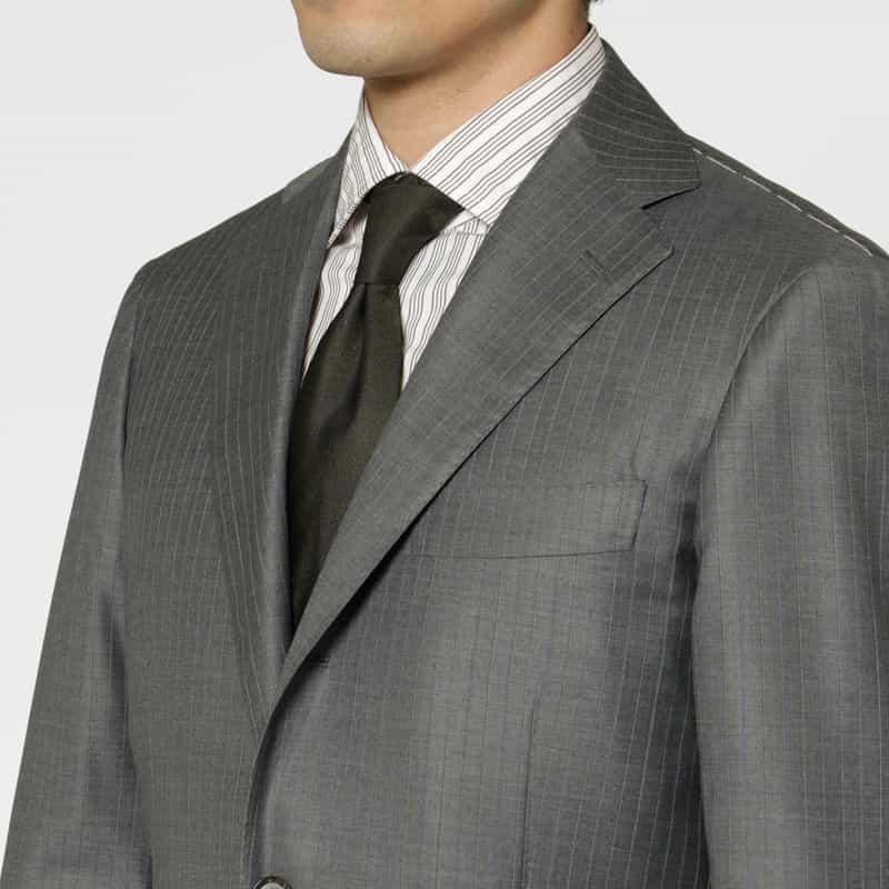 BARNEYS NEW YORK ストライプ柄スーツ"MADISON GOLD"（ロロピアーナ社製ウール使用） GRAY