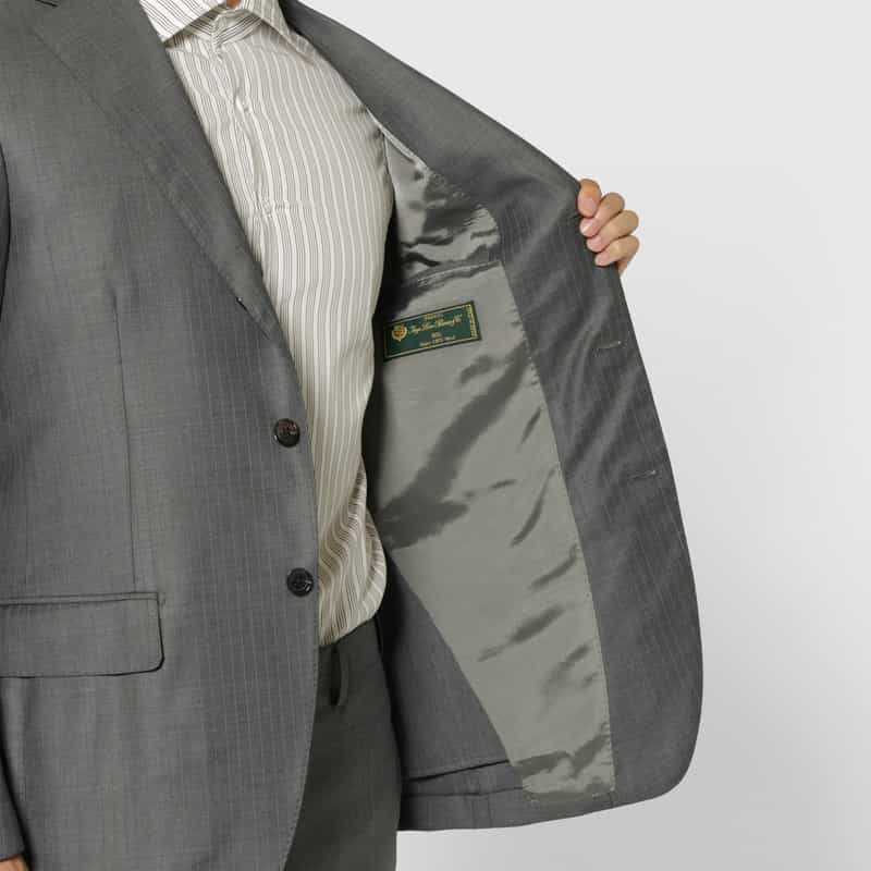 BARNEYS NEW YORK ストライプ柄スーツ"MADISON GOLD"（ロロピアーナ社製ウール使用） GRAY