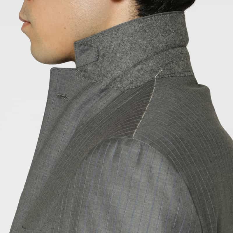 BARNEYS NEW YORK ストライプ柄スーツ"MADISON GOLD"（ロロピアーナ社製ウール使用） GRAY