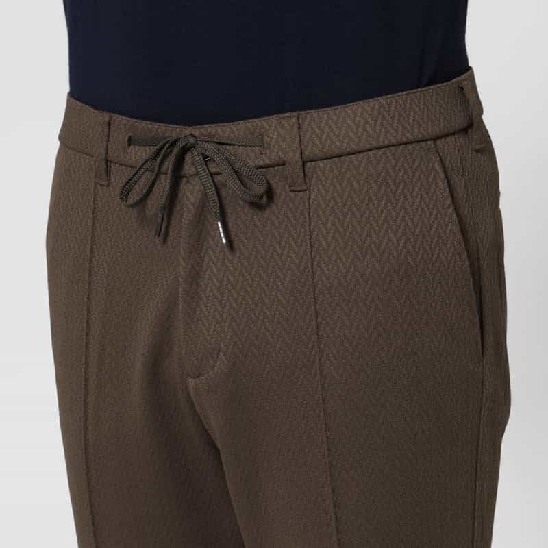 BARNEYS NEW YORK セットアップ ヘリンボーン柄ジャージーパンツ GRAY