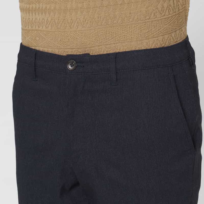 BARNEYS NEW YORK ストレッチ素材ピンストライプ柄スリムパンツ NAVY