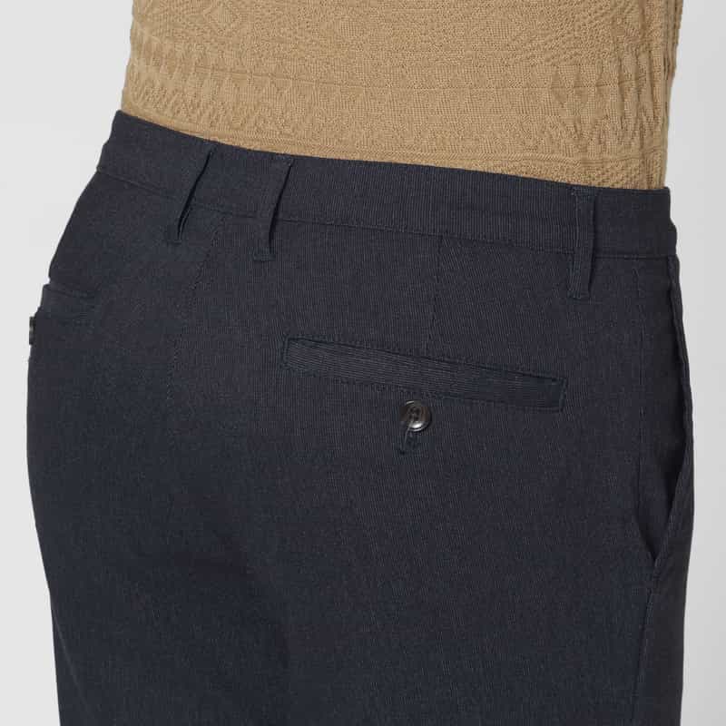 BARNEYS NEW YORK ストレッチ素材ピンストライプ柄スリムパンツ NAVY