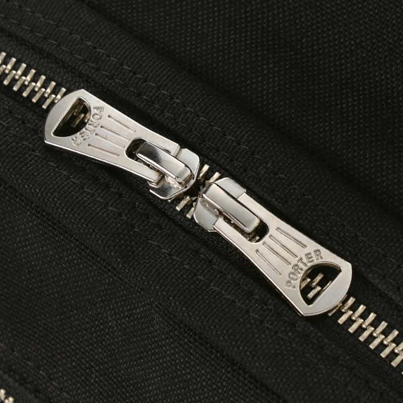 PORTER PORTER＜ポーター＞ スリングショルダーバッグ"SMOKY" BLACK