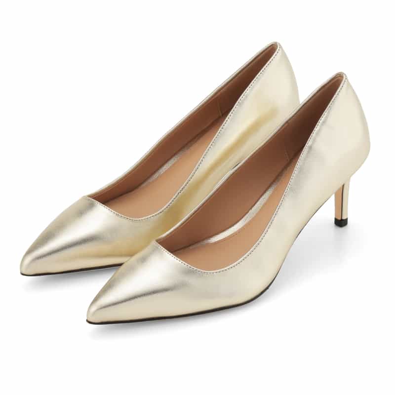 BARNEYS NEW YORK メタリック ポインテッドトゥパンプス GOLD