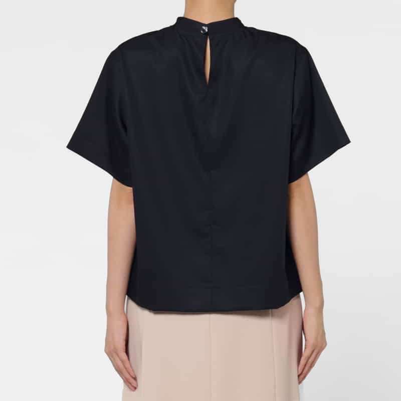 BARNEYS NEW YORK ウォッシャブル ハイネックデザインブラウス NAVY