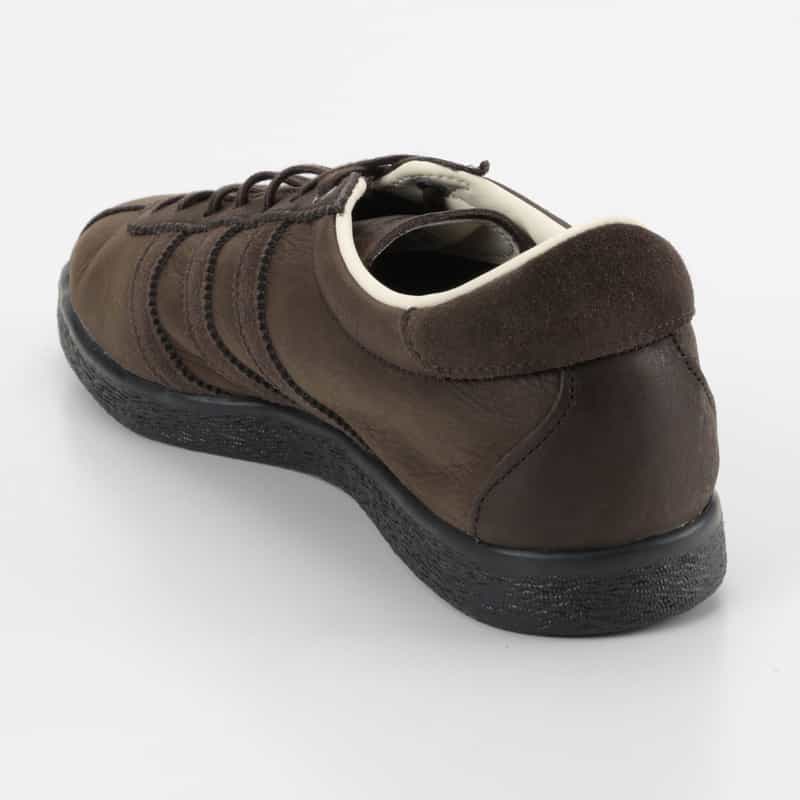 adidas ADIDAS＜アディダス＞ スニーカー TOBACCO" DARK BROWN