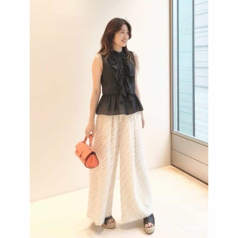 BARNEYS NEW YORK カットジャカード素材 ドローストリング付きワイドパンツ OFF WHITE