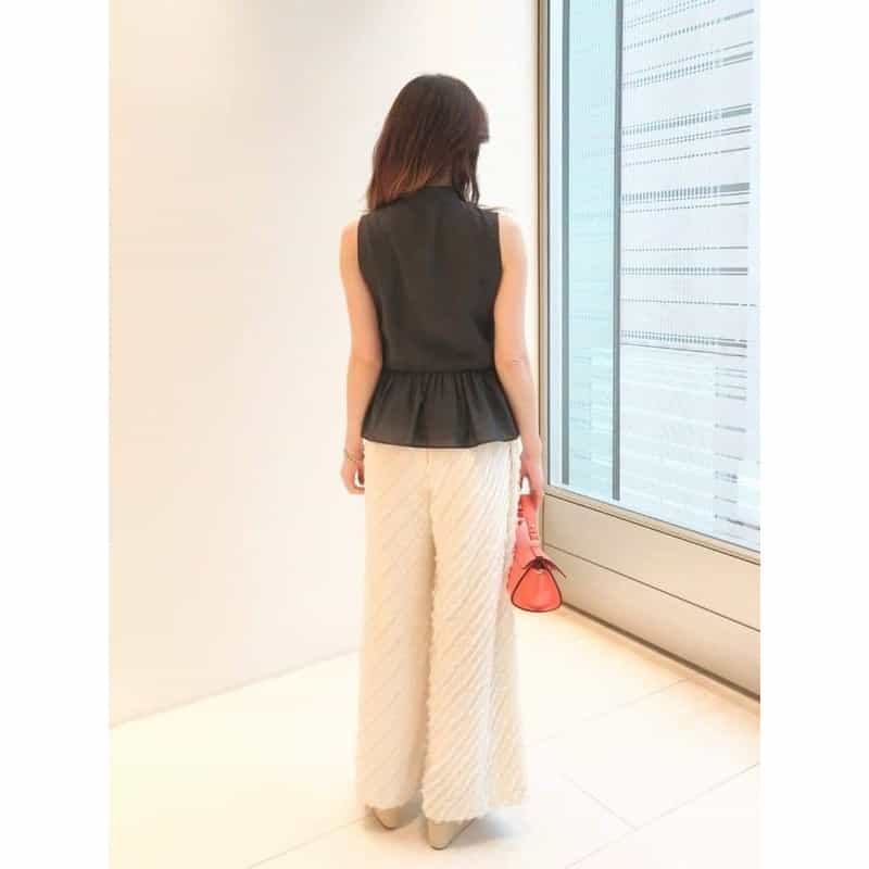 BARNEYS NEW YORK カットジャカード素材 ドローストリング付きワイドパンツ OFF WHITE