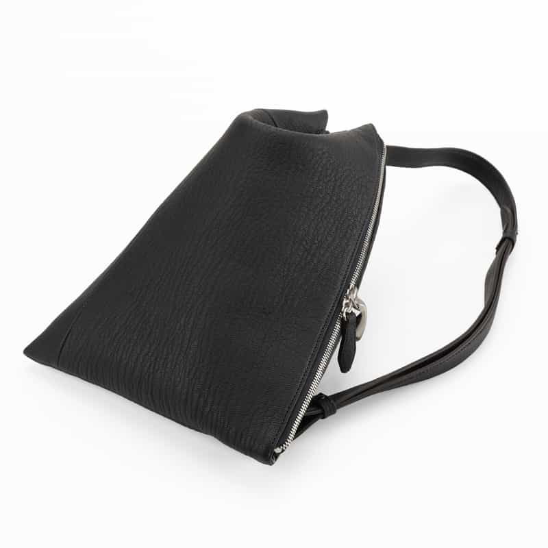 ETIAM ETIAM＜エティアム＞ トライアングル型ショルダーバッグ NAVY